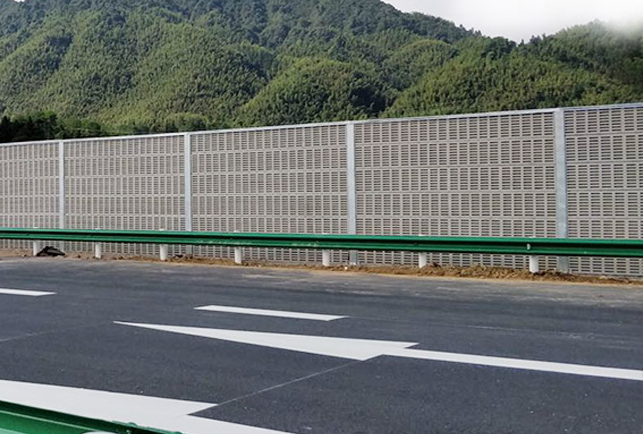<a href=http://tools.sszanggu.cn/news_article.html?news_id=128>聲屏障</a>
